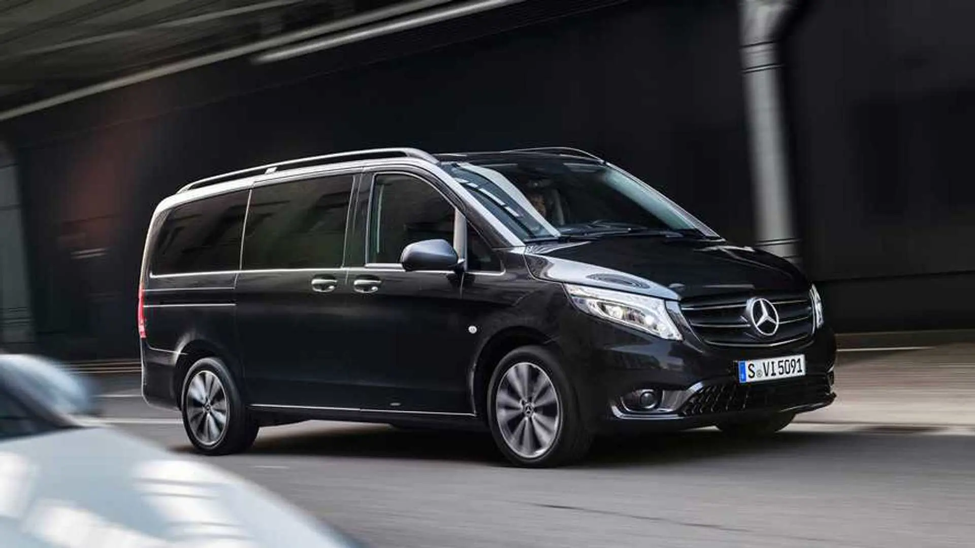 mercedes-benz-vito-tourer.webp